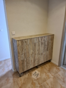 botník 7